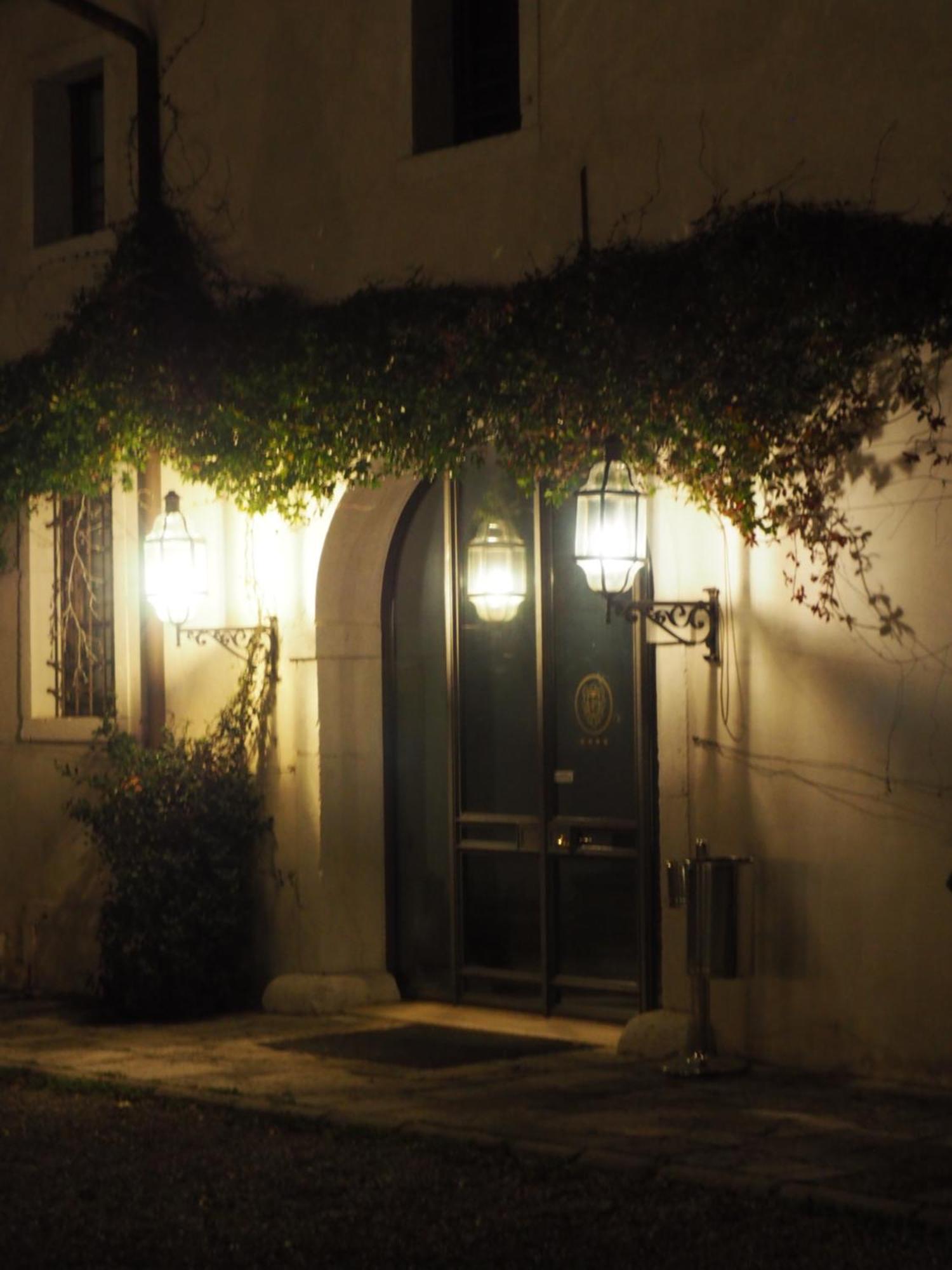 Hotel Villa Policreti Castello d'Aviano Exterior photo